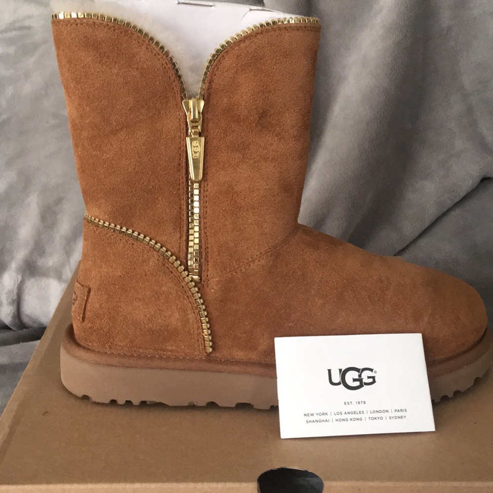 NIB UGG FLORENCE MID CALF BOOTS